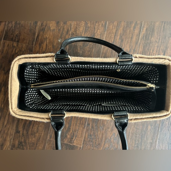 Kate Spade Purse - Picture 6 of 6